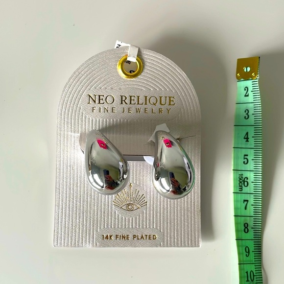 Oversized silver tear drop earrings, 14K fine plated - Picture 1 of 3